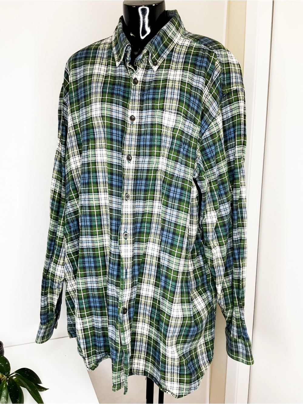 Vintage Eddie Bauer Green & Blue Soft Cotton Plaid Shirt - Picture 6 of 11